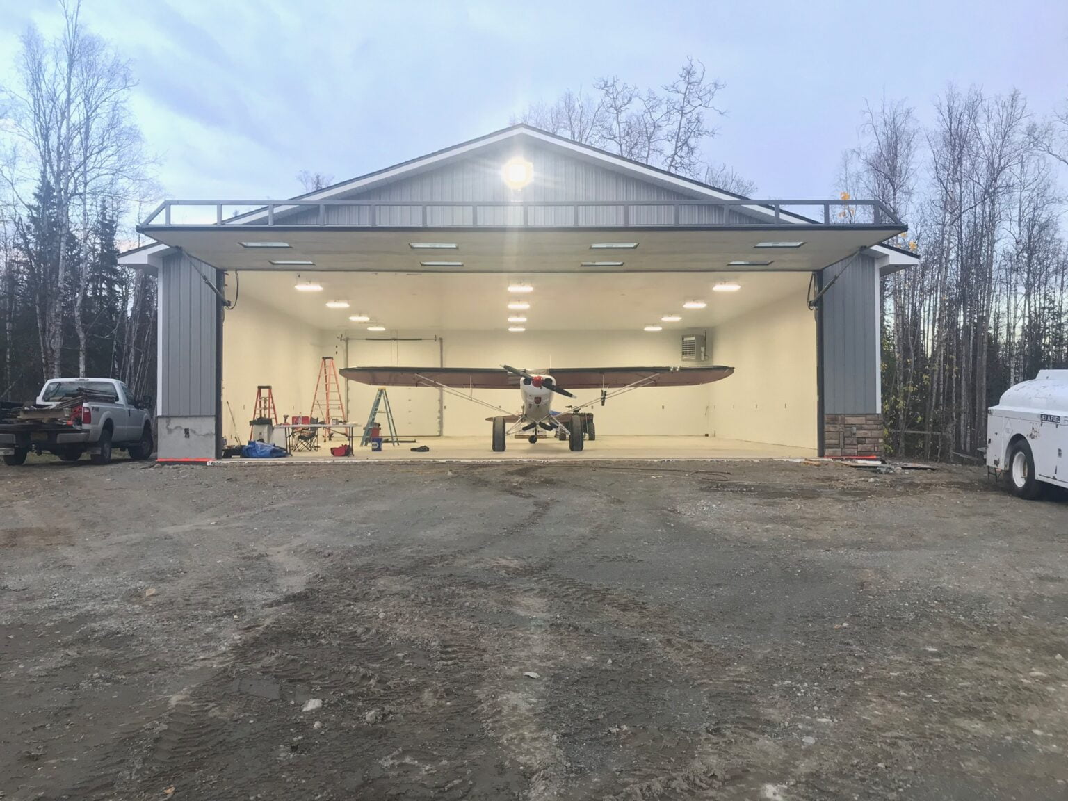 PowerLift Hydraulic Doors by Hangar Doors Alaska PowerLift Doors