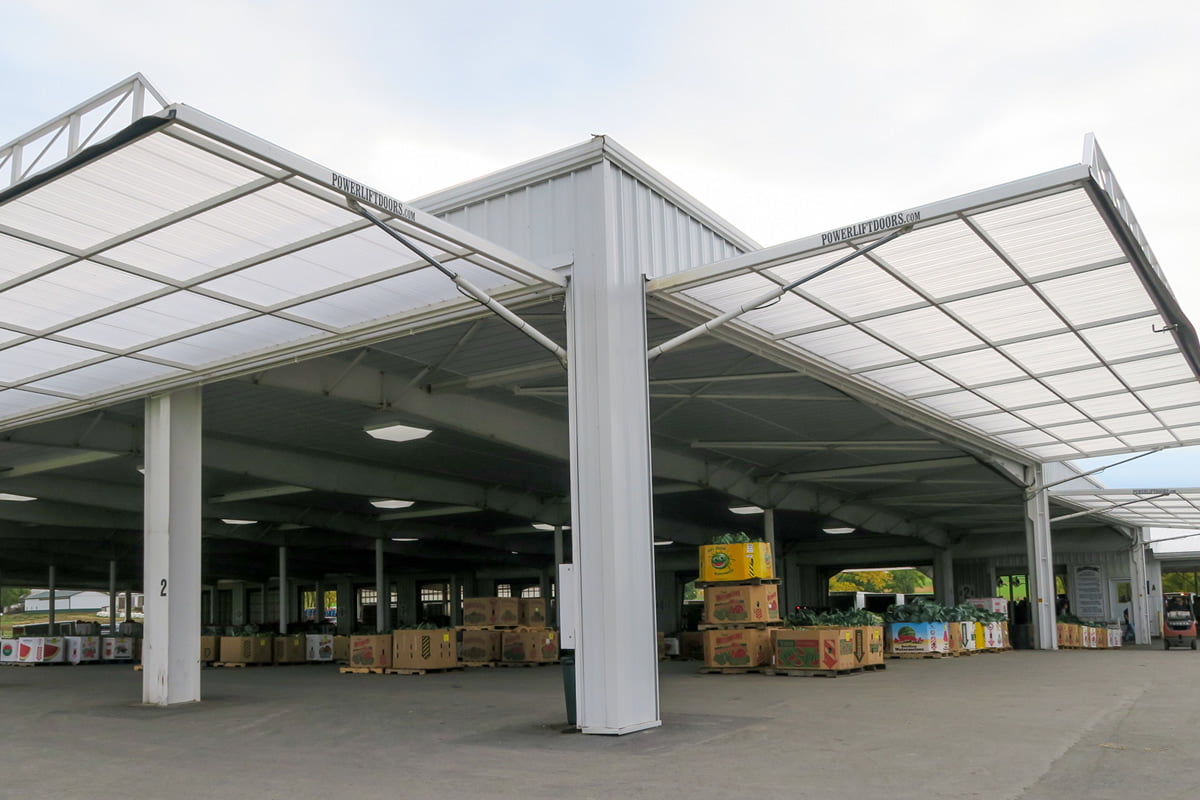 Produce Auction With Four PowerLift Walls