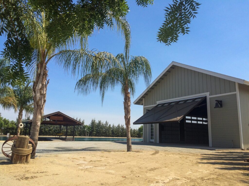 Airplane Hangar doors Powerlift doors