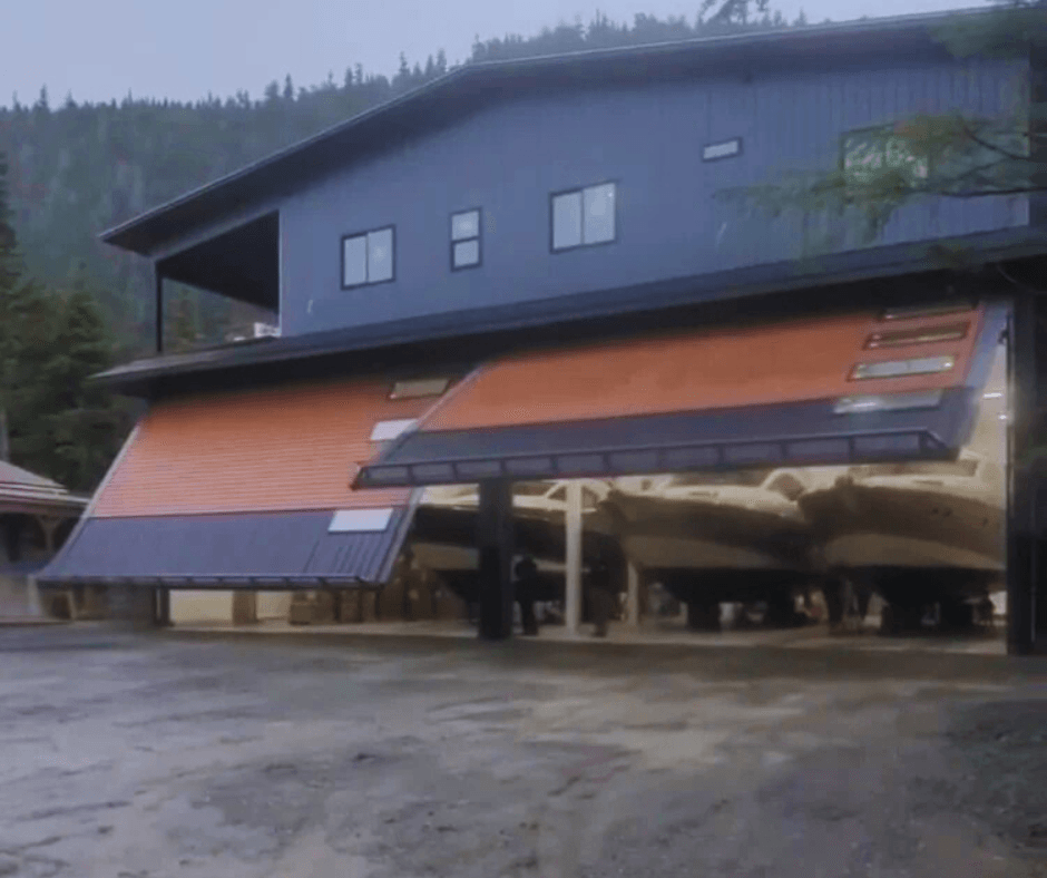 The Power Behind the Boathouse: A Closer Look at the PowerLift Hydraulic Door