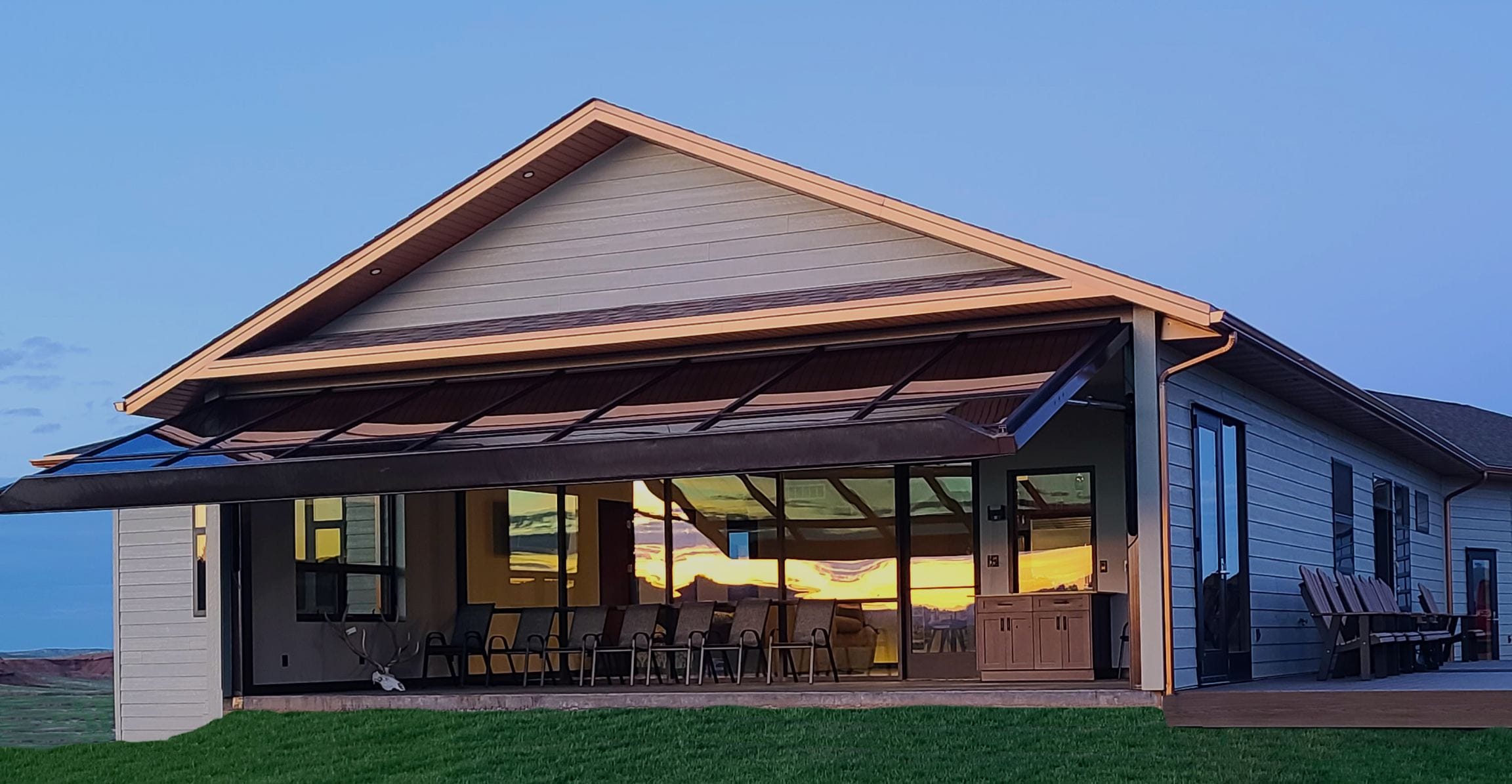 Glass-HydAway-30-x-12-home-wall-WY-2-post-PS-resized-for-website