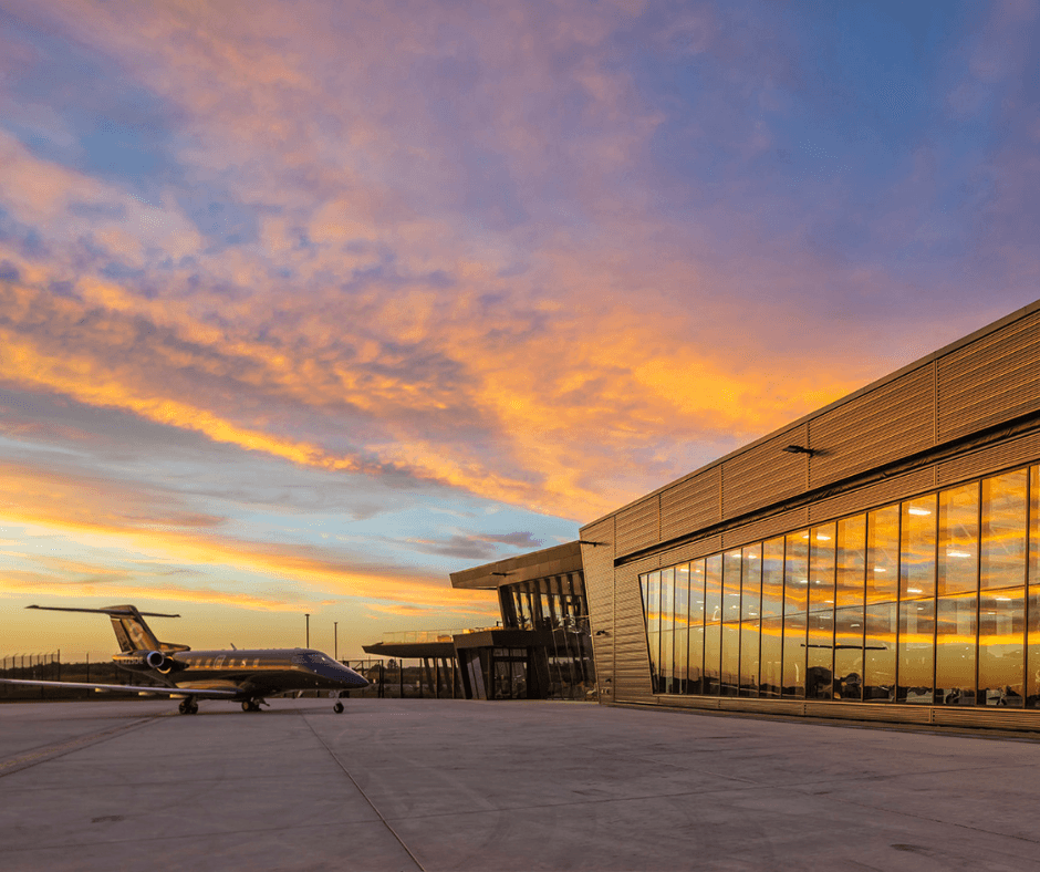 Otter Air Grand Rapids, Michigan 118 x 23