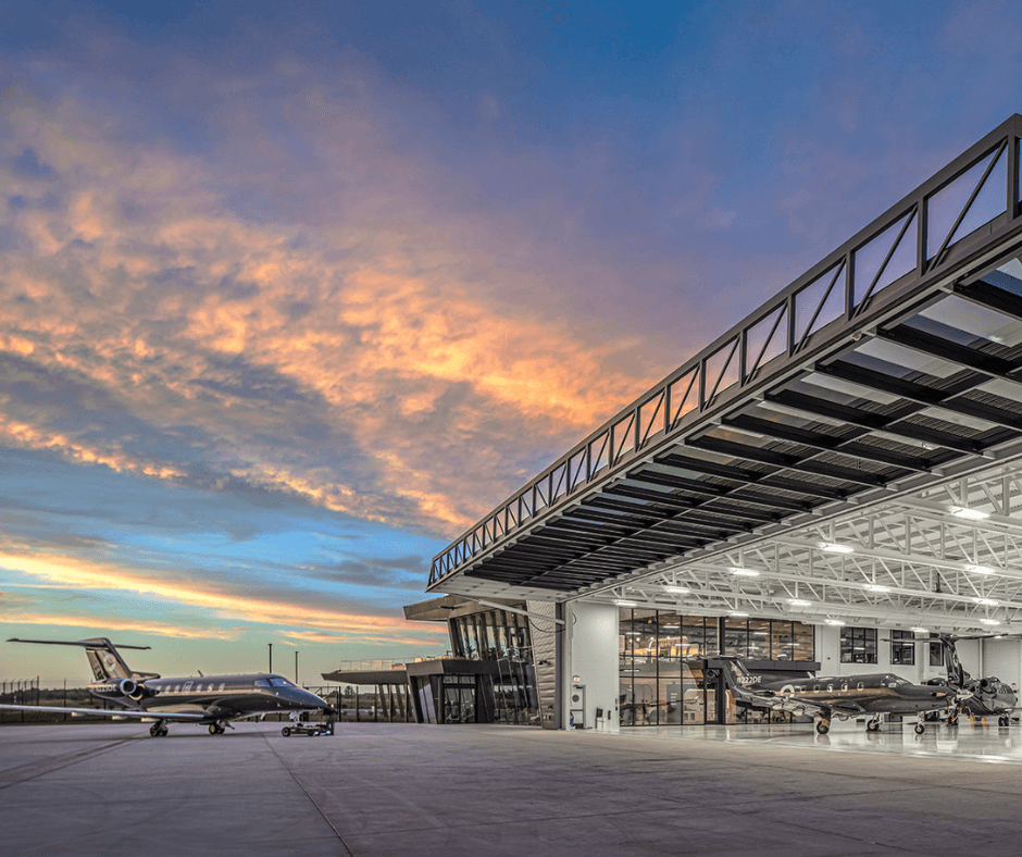 Otter Air Grand Rapids, Michigan 118 x 23