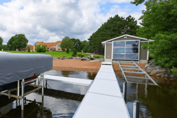 Crystal Clear Access: All-Glass PowerLift Doors for Boathouses