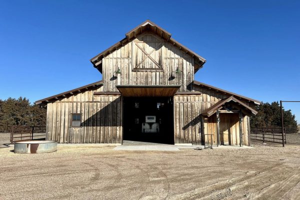 Wooden Hydraulic Barn Doors