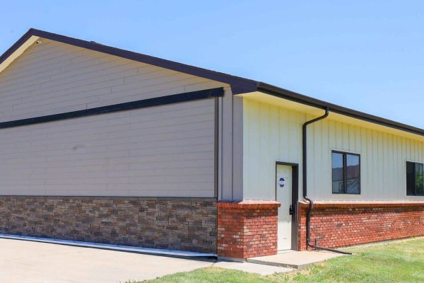 Airpark hangar stone wainscot 46' x 14' CO post PS reduced for website (8)