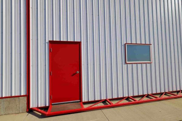 Crop spray hangar 60' x 20' door AB (14) post PS resized for website