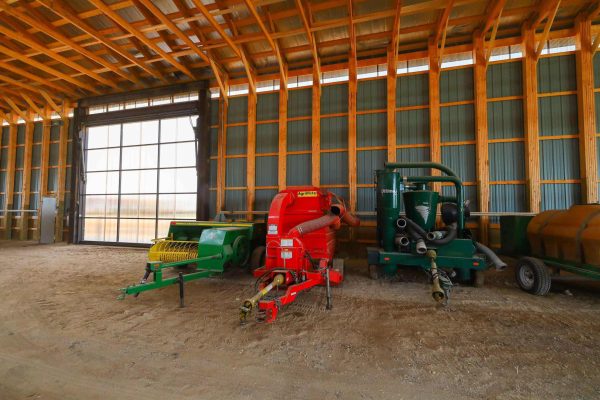Hangar & machine shed w 4 PLift doors all 20' high AB post PS resized for website (18)