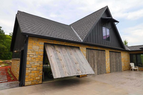 New-home-3-10-x-8-barn-wood-PLifts-MN-post-PS-resized-for-website-14