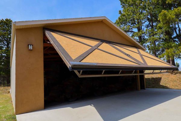 RV garage stucco 28' x 14' w Diamond M Trim SD post PS reduced for website (7)