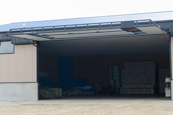 construction-warehouse-01